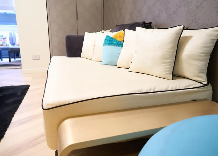 Trastevere Boutique With Gym And Steam Shower Daire